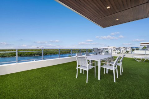 Villa ou maison à vendre à Hollywood, Floride: 4 chambres, 372.07 m2 № 2428555 - photo 28