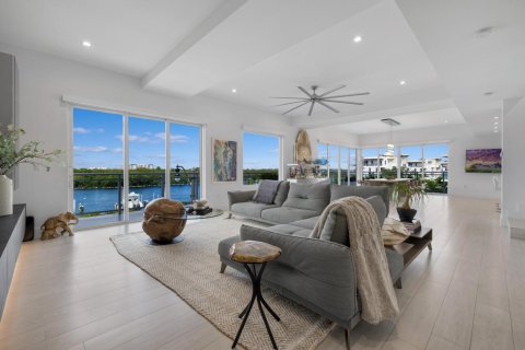 Villa ou maison à vendre à Hollywood, Floride: 4 chambres, 372.07 m2 № 2428555 - photo 3