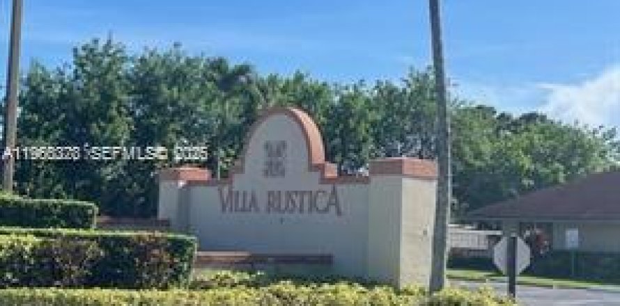 Кондоминиум с 2 спальнями в Хайалиа, Флорида № 2030103