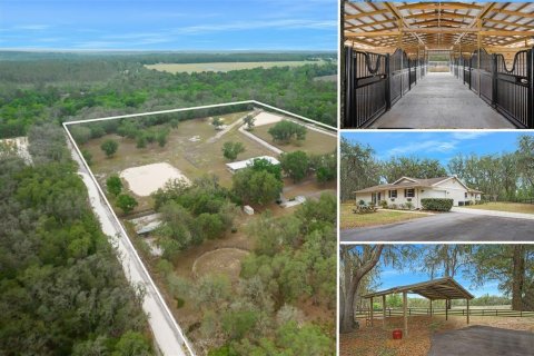 House in Brooksville, Florida 3 bedrooms, 218.78 sq.m. № 1298425 - photo 1