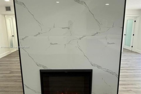 Купить виллу или дом в Майами-Гарденс, Флорида 4 спальни, 186.45м2, № 1957235 - фото 15