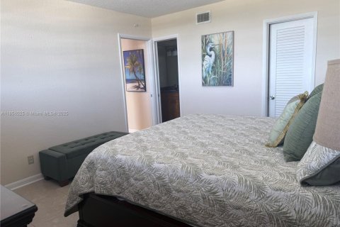 Copropriété à vendre à Pompano Beach, Floride: 2 chambres, 91.04 m2 № 1961877 - photo 12