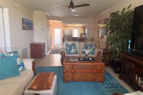 Copropriété à vendre à Pompano Beach, Floride: 2 chambres, 91.04 m2 № 1961877 - photo 16