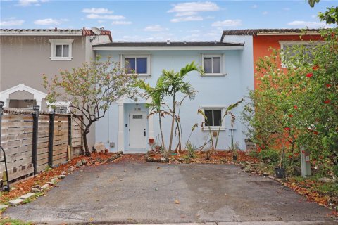 Таунхаус в Хомстед, Флорида 2 спальни, 114.73м2 № 2055959