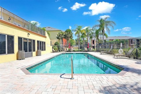 Condo in Orlando, Florida, 2 bedrooms  № 2144695 - photo 26