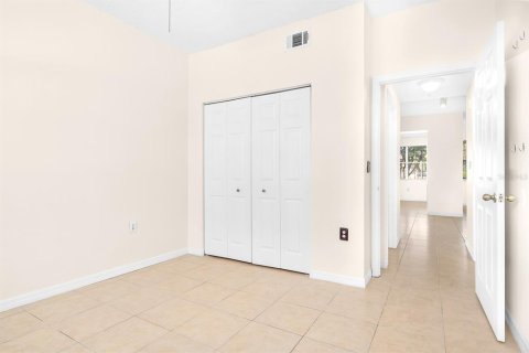 Condo in Orlando, Florida, 2 bedrooms  № 2144695 - photo 17