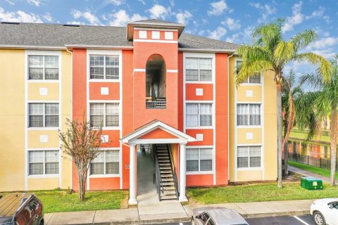 Condo in Orlando, Florida, 2 bedrooms № 2144695