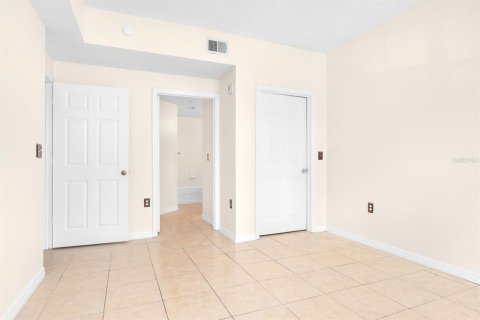 Condo in Orlando, Florida, 2 bedrooms  № 2144695 - photo 19