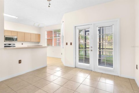Condo in Orlando, Florida, 2 bedrooms  № 2144695 - photo 7