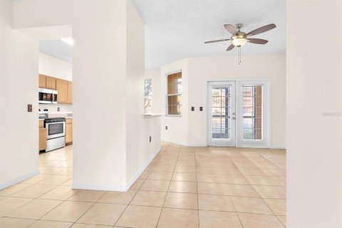 Condo in Orlando, Florida, 2 bedrooms  № 2144695 - photo 6
