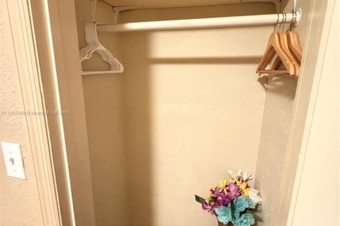 Appartement à louer à Dania Beach, Floride: 2 chambres, 143.35 m2 № 1948785 - photo 18