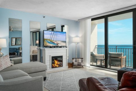 Condo in New Smyrna Beach, Florida, 2 bedrooms  № 1782463 - photo 6