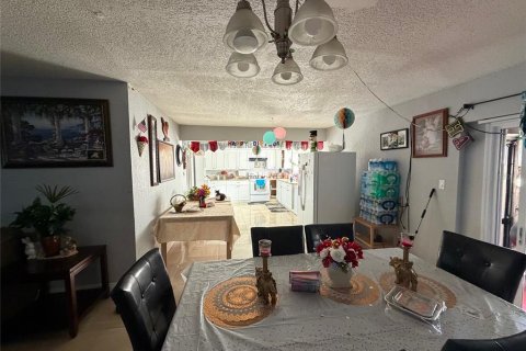 Villa ou maison à vendre à Titusville, Floride: 4 chambres, 162.76 m2 № 2151120 - photo 5