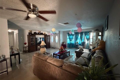 Villa ou maison à vendre à Titusville, Floride: 4 chambres, 162.76 m2 № 2151120 - photo 3