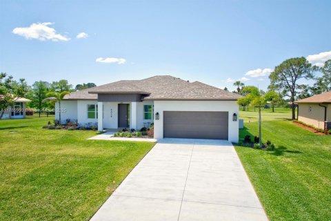 House in Sebring, Florida 3 bedrooms, 206.34 sq.m. № 1701316 - photo 3