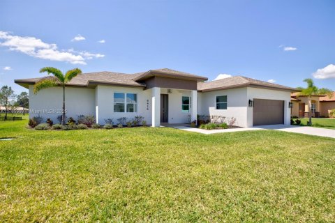House in Sebring, Florida 3 bedrooms, 206.34 sq.m. № 1701316 - photo 4