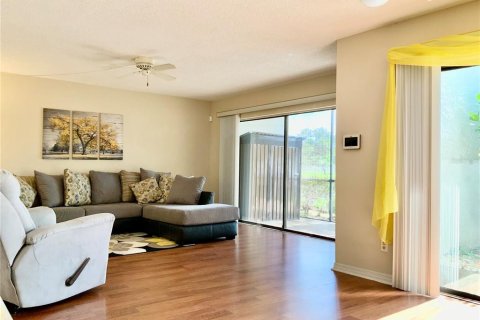 Condo in Sarasota, Florida, 2 bedrooms  № 1853395 - photo 2