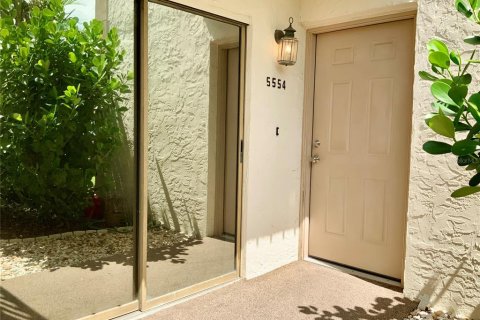 Condo in Sarasota, Florida, 2 bedrooms  № 1853395 - photo 25