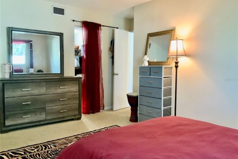 Condo in Sarasota, Florida, 2 bedrooms  № 1853395 - photo 18