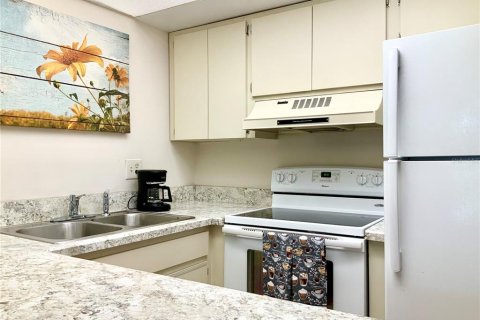 Condo in Sarasota, Florida, 2 bedrooms  № 1853395 - photo 8
