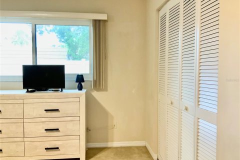 Condo in Sarasota, Florida, 2 bedrooms  № 1853395 - photo 15