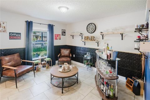 Casa en venta en Kissimmee, Florida, 5 dormitorios, 264.4 m2 № 1857861 - foto 14