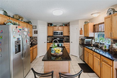 Casa en venta en Kissimmee, Florida, 5 dormitorios, 264.4 m2 № 1857861 - foto 10