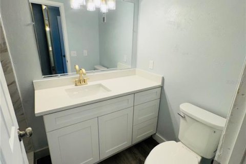 Condo in Orlando, Florida, 2 bedrooms  № 2195335 - photo 17