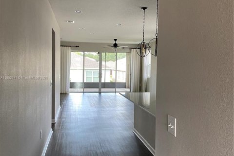 Villa ou maison à louer à Winter Haven, Floride: 4 chambres № 1955495 - photo 13