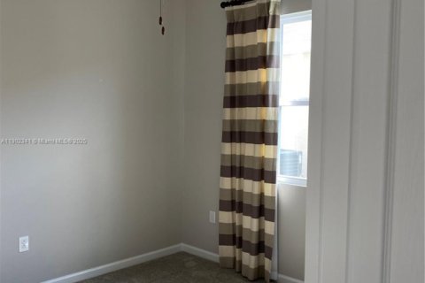 Villa ou maison à louer à Winter Haven, Floride: 4 chambres № 1955495 - photo 17