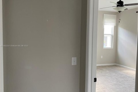 Villa ou maison à louer à Winter Haven, Floride: 4 chambres № 1955495 - photo 10