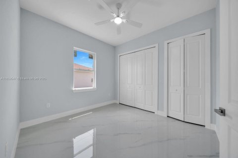House in Lehigh Acres, Florida 3 bedrooms № 1886532 - photo 23