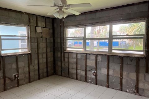 House in Clearwater, Florida 2 bedrooms, 96.99 sq.m. № 1846786 - photo 9