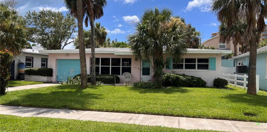 House in Clearwater, Florida 2 bedrooms, 96.99 sq.m. № 1846786