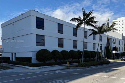 Коммерческая недвижимость в Майами, Флорида № 2031436