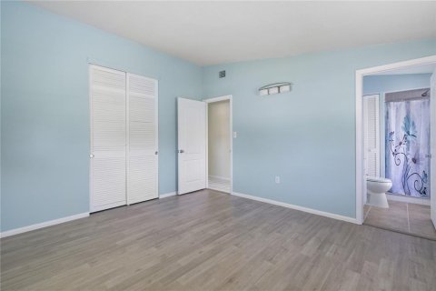 House in Port Charlotte, Florida 4 bedrooms, 121.33 sq.m. № 2217003 - photo 19