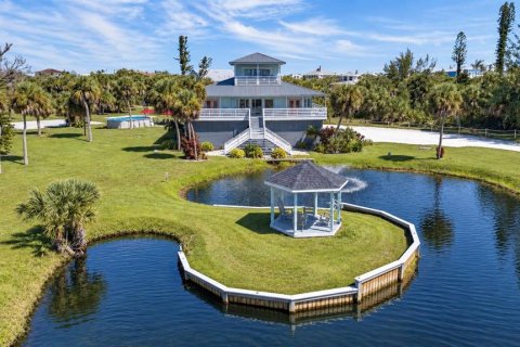 Villa ou maison à Placida, Floride 4 chambres, 302.49 m2 № 2358380