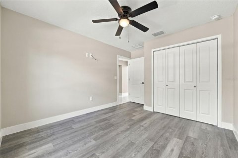 House in Leesburg, Florida 3 bedrooms, 139.35 sq.m. № 2428651 - photo 25