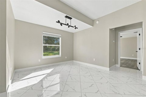 House in Leesburg, Florida 3 bedrooms, 139.35 sq.m. № 2428651 - photo 17