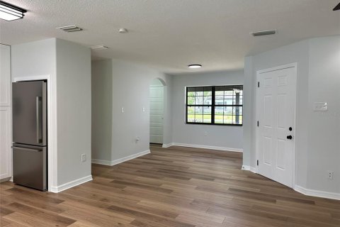House in Plant City, Florida 3 bedrooms, 105.54 sq.m. № 1912982 - photo 10