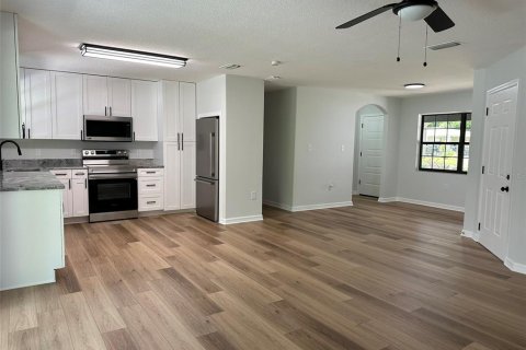House in Plant City, Florida 3 bedrooms, 105.54 sq.m. № 1912982 - photo 14