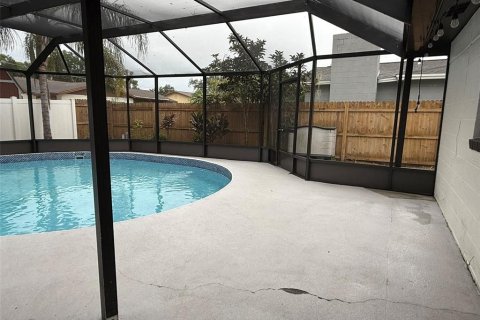 House in Plant City, Florida 3 bedrooms, 105.54 sq.m. № 1912982 - photo 8
