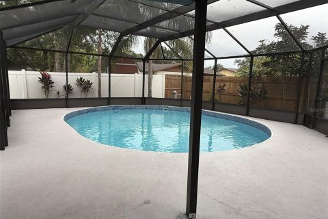 House in Plant City, Florida 3 bedrooms, 105.54 sq.m. № 1912982 - photo 2