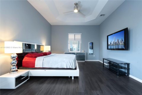 Casa en venta en Cutler Bay, Florida, 4 dormitorios, 220.83 m2 № 1966079 - foto 30