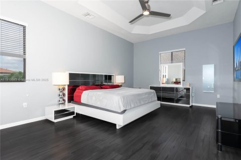 Casa en venta en Cutler Bay, Florida, 4 dormitorios, 220.83 m2 № 1966079 - foto 28