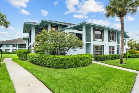 Condo in Stuart, Florida, 2 bedrooms  № 2188436 - photo 23