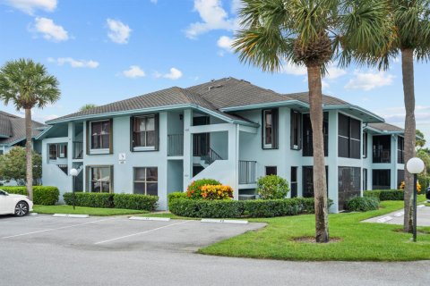 Condo in Stuart, Florida, 2 bedrooms  № 2188436