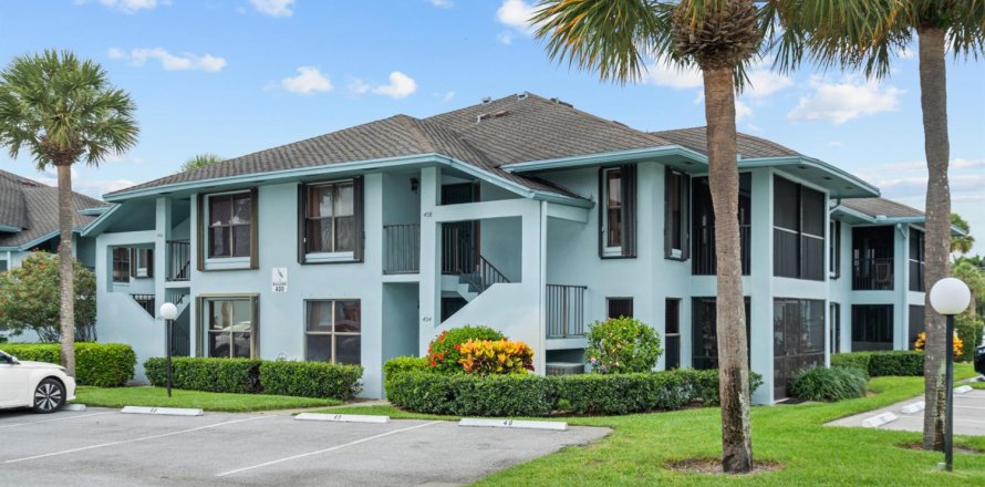 Condo in Stuart, Florida, 2 bedrooms  № 2188436