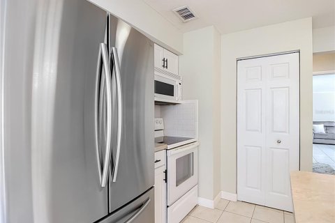 Casa en venta en Spring Hill, Florida, 3 dormitorios, 195.09 m2 № 2421671 - foto 18