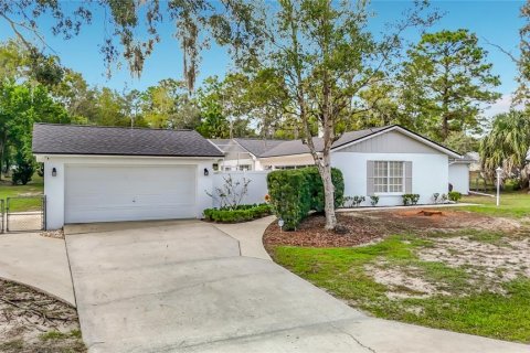 Casa en venta en Spring Hill, Florida, 3 dormitorios, 195.09 m2 № 2421671 - foto 2